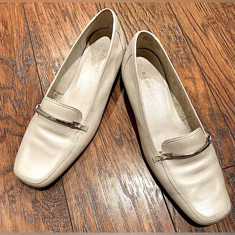 Bandolino Cream Loafers